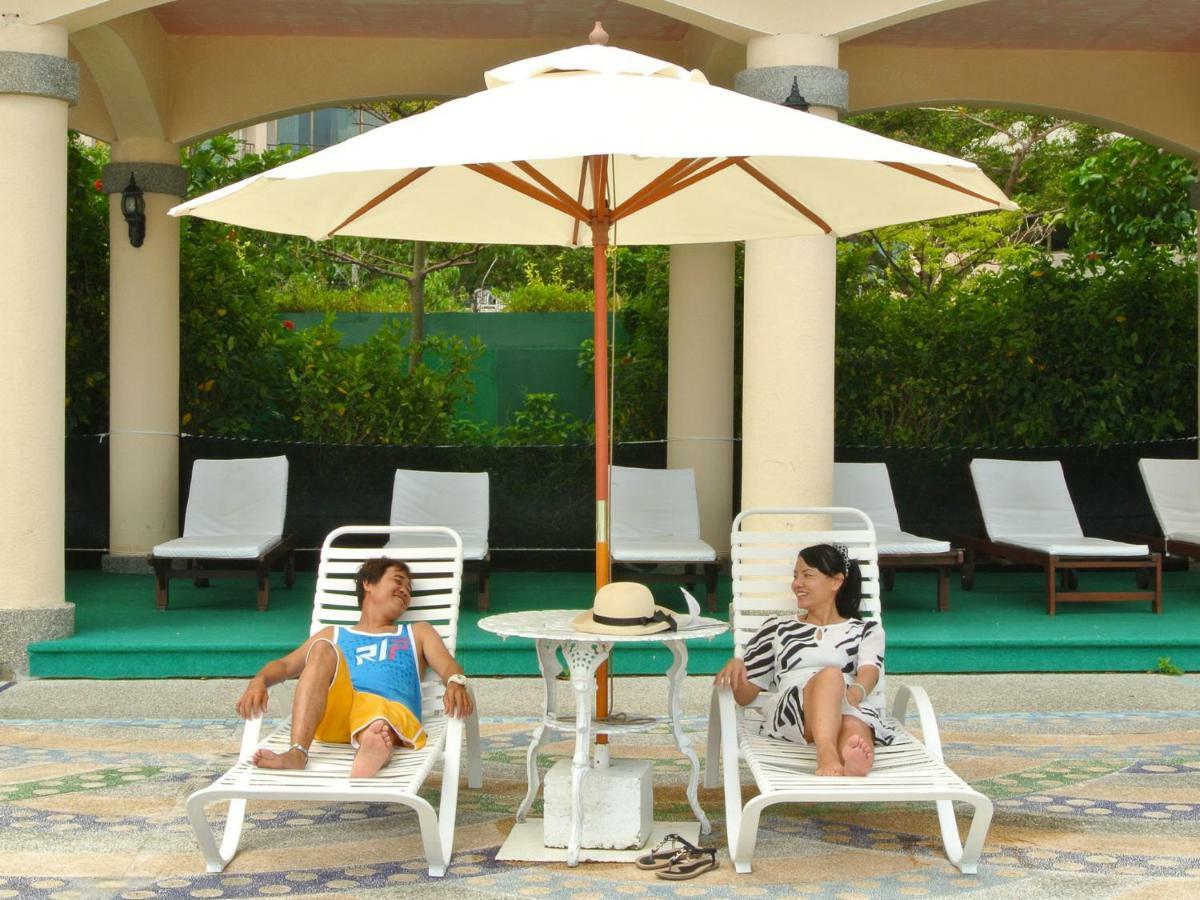 Howard Beach Resort קנטינג מראה חיצוני תמונה A patio umbrella