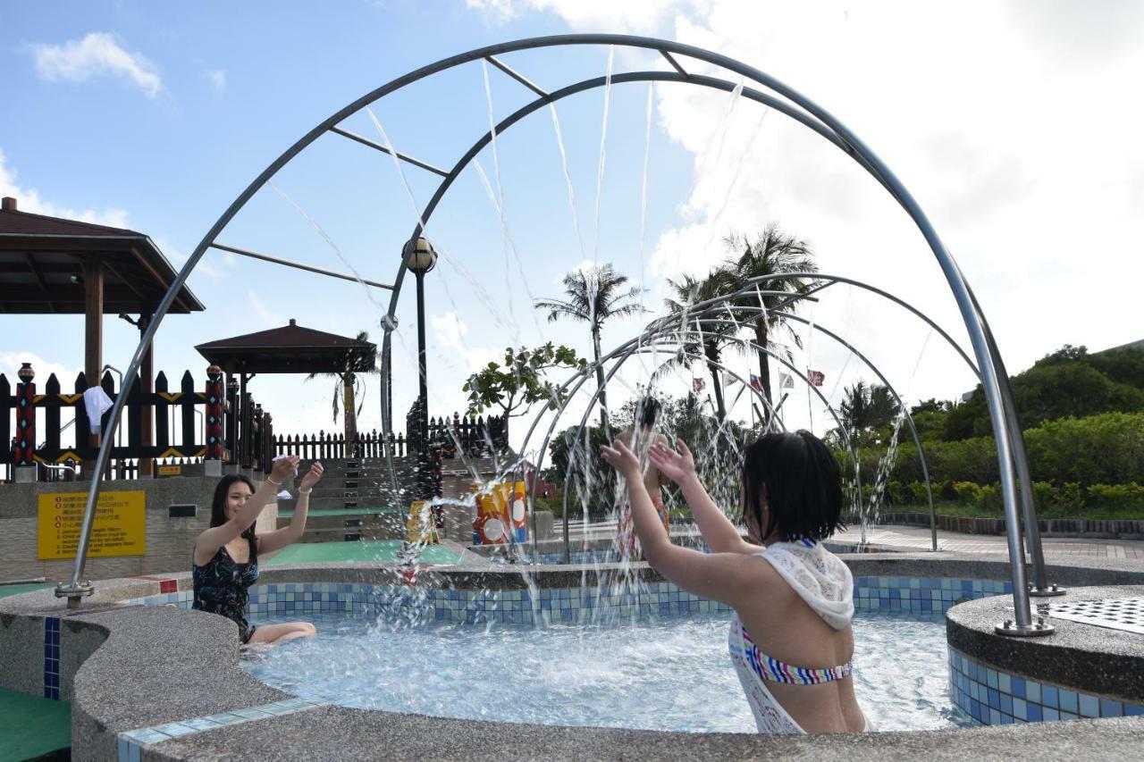 Howard Beach Resort קנטינג מראה חיצוני תמונה Fountain at the park