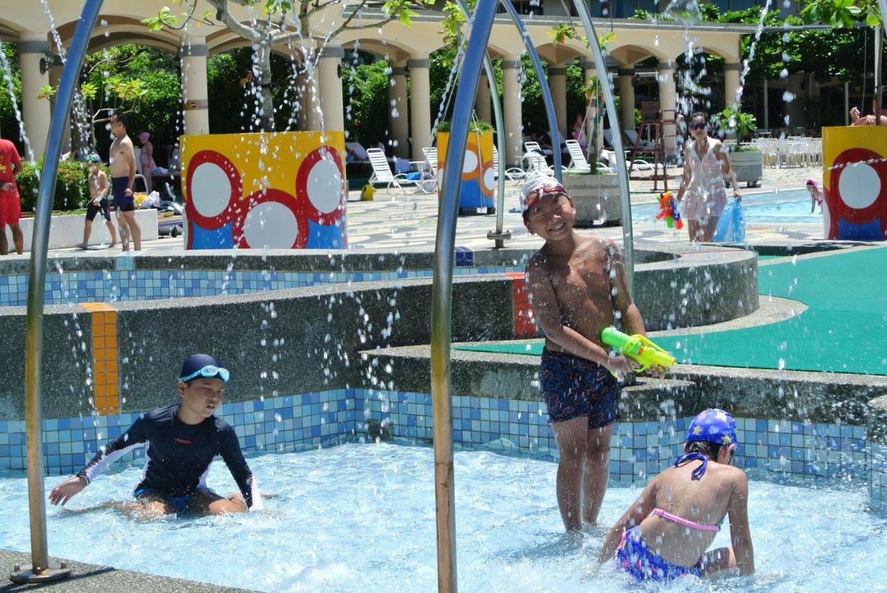 Howard Beach Resort קנטינג מראה חיצוני תמונה Children playing at the Splashpad